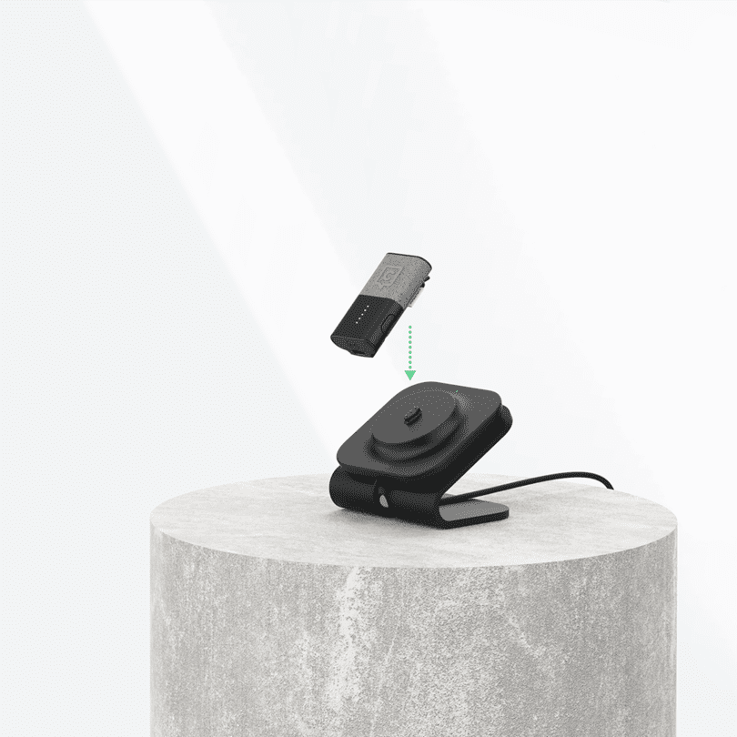 Clip lavalier microphone charger
